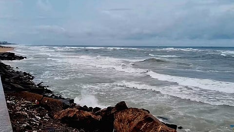 दक्षिण बंगाल में तूफान का कहर, कई जिलों में ओलावृष्टि का अलर्ट