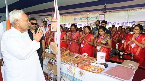 कैमूर में 'समृद्धि यात्रा' के दौरान CM नीतीश कुमार