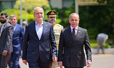 पाक के PM ने ईरान के राष्ट्रपति से की बात, इजराइल की निंदा