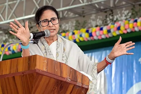 ममता बनर्जी ने अमित शाह पर लगाया साजिश का आरोप, मांगा इस्तीफा