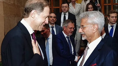 रूस के डिप्टी पीएम से मोदी-जयशंकर ने की मुलाकात