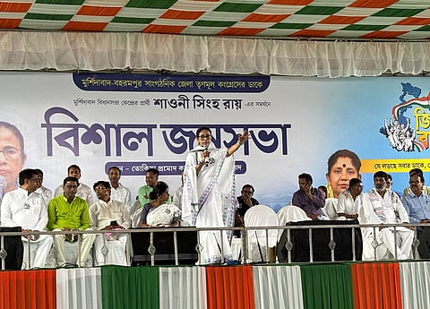 यह चुनाव बंगाल पर हुए अत्याचार का बदला लेने का मौका है - ममता बनर्जी