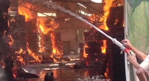 Massive Fire at Nadia Jute Mill, Naihati; Crores of Loss