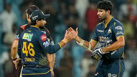 गुजरात ने लखनऊ को हराया