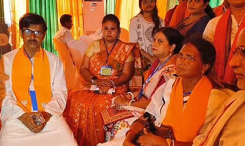 PM Modi meets Ratna Debnath: Demand to reveal daughter's identity, Assurance of justice.