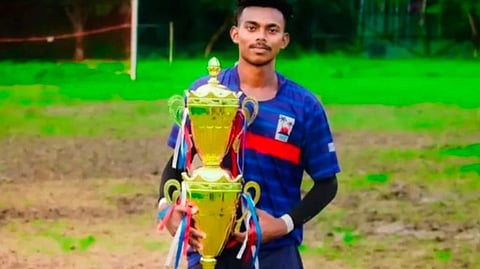 खारा नाला के पास सड़क दुर्घटना में 2 युवकों की मौत