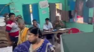 बंगाल चुनाव में बड़ा आरोप, EVM पर BJP का बटन ‘टेप से ब्लॉक’!