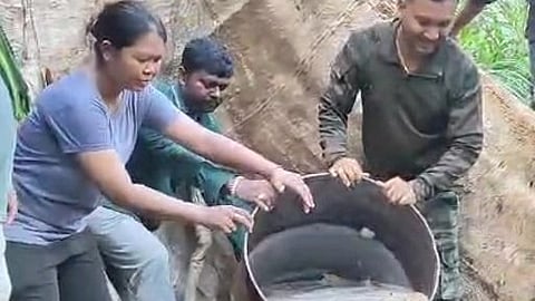बिलीग्राउंड थाना की छापेमारी में अवैध शराब निर्माण का अड्डा नष्ट