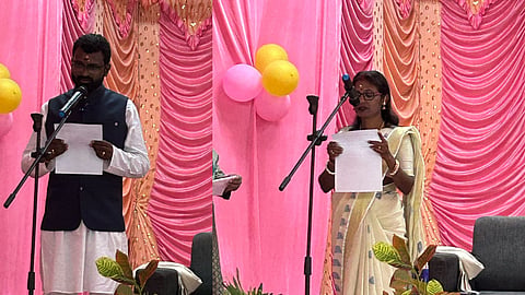 उत्तर एवं मध्य अंडमान जिला परिषद के नवनिर्वाचित अध्यक्ष एवं उपाध्यक्ष ने ली शपथ