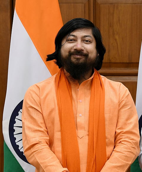 मंत्री निशीथ प्रमाणिक