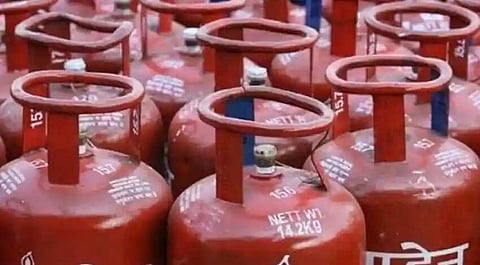 आईओसीएल ने ईंधन उपलब्धता पर जनता को दिया भरोसा