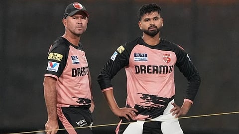 रिकी पोंटिंग ने श्रेयस अय्यर को मुख्य दावेदार बताया