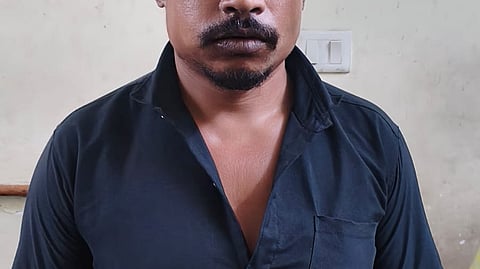 गिरफ्तार सफीकुल इस्लाम मोल्ला की तस्वीर