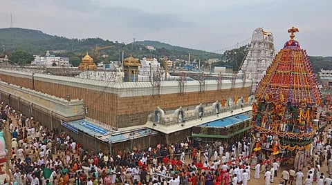 मंदिरों में VIP दर्शन खत्म होगा ?