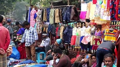 Mangalhat Traders Face Crisis as Footpath Business Ban Causes Losses Worth Crores in Howrah