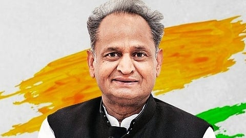 गहलोत ने कहा कि अब समय आ गया है कि विपक्ष जनता के सामने यह स्पष्ट करे कि उसका नेतृत्व कौन कर रहा है।