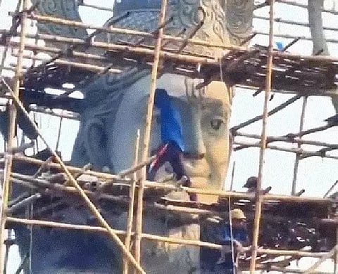बीते दो वर्षों में बांग्लादेश में हिंदू आस्था से जुड़े कई प्रोजेक्ट विरोध का सामना कर चुके हैं।