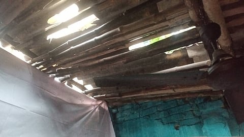 Child Injured as Asbestos Sheet Roof Collapses in Shibpur Amid Rain