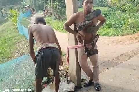 Howrah Chaos: TMC Leader's Brother Tied to Pole Over Awas Yojana Cutmoney Charges