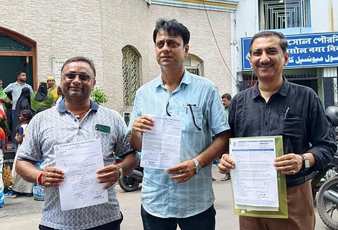 बोरो चेयरमैन सहित 3 पार्षदों ने अपने पद से दिया इस्तीफा