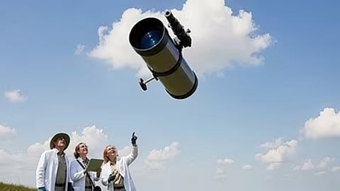 Mission launched to save NASA telescope