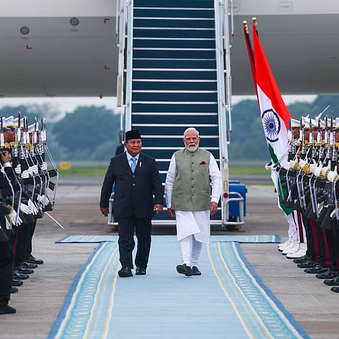 PM मोदी को मिला इंडोनेशिया का सर्वोच्च सम्मान