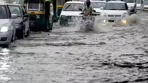 मुंबई में बारिश के कारण स्कूल-कॉलेज बंद रहने की खबर
