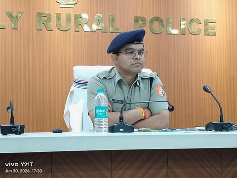 पुलिस अधीक्षक डॉ. कुंवर भूषण सिंह
