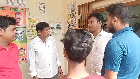 घटना की जानकारी देते पीड़ित गगन मंडल