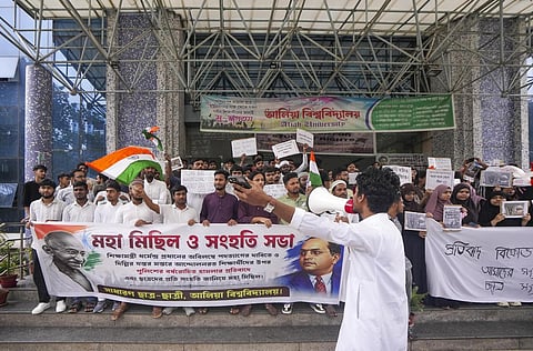 धर्मेंद्र प्रधान का इस्तीफा: कोलकाता के छात्रों में उल्लास