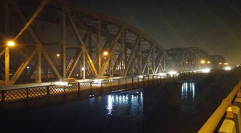 Traffic Diversion in Howrah: Vidyasagar Setu and Bally Bridge Restrictions