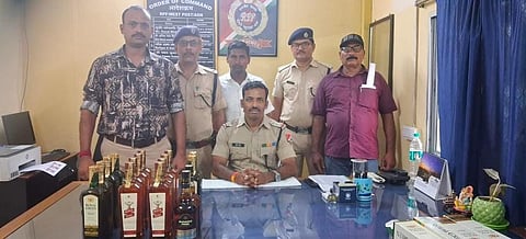 आरपीएफ ने 12 लीटर अवैध शराब किया जब्त