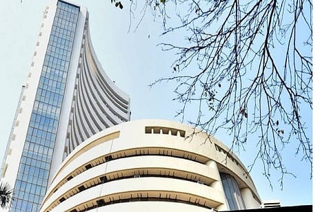 ETF की दैनिक प्राइस बैंड सीमा तय करने के लिए इस्तेमाल होने वाली बेस प्राइस व्यवस्था में भी बदलाव होगा।