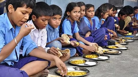कोलकाता के 90 स्कूलों में इस्कॉन संभालेगा मिड-डे-मील