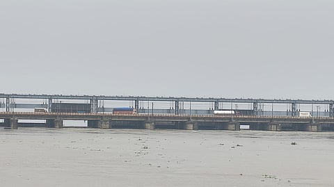 फरक्का में गंगा नदी का पानी खतरे के निशान से 1.5 मीटर ऊपर