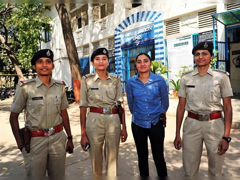 छेड़छाड़ और नाबालिग से मारपीट के आरोप में व्यक्ति गिरफ्तार