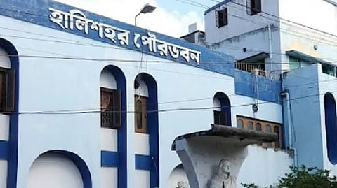तीन माह से वेतन नहीं मिलने पर सफाईकर्मियों का प्रदर्शन