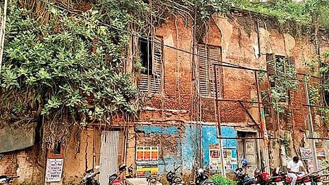 फ्रांसीसी रजिस्ट्री भवन के जीर्णोद्धार का शुभारंभ