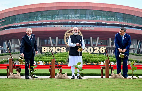 PPP के आधार पर चीन 44.3 लाख करोड़, भारत 18.9 लाख करोड़ और रूस 7.5 लाख करोड़ डॉलर पर हैं