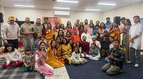 विदेश जागनी यात्रा पर गुरुजी मोहन प्रियाचार्य