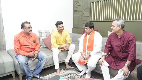 देव के घर गणेश पूजा में सुकांत की मौजूदगी से राजनीतिक अटकलें तेज