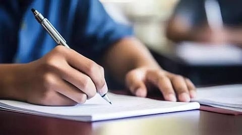 करम पूजा अवकाश के कारण B.Ed परीक्षा टली