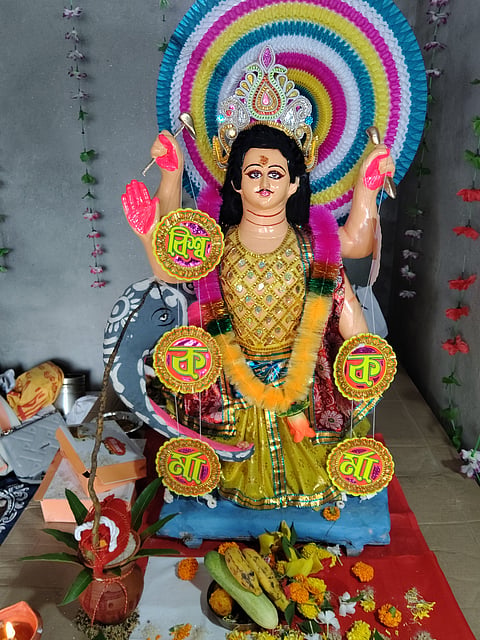 Vishwakrama idol