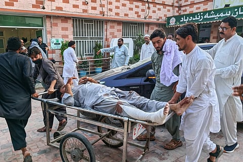 Suicide attack on police post in Pakistan; 12 dead