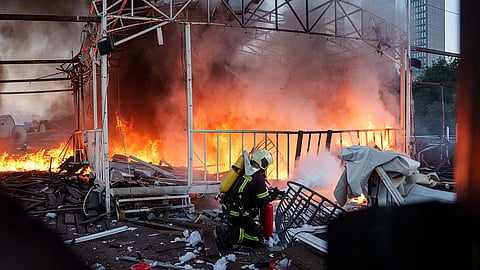 Seven killed in air strikes between Russia and Ukraine