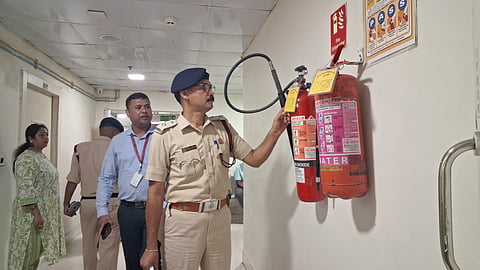 अस्पतालों में अग्नि सुरक्षा को लेकर दमकल विभाग ने शुरू किया निरीक्षण