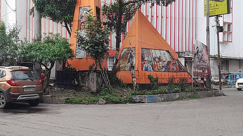 Renovation of Roundabout Near Howrah Municipal Corporation 100ft Tricolor