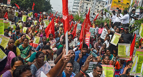 ट्रांसफर बिल के खिलाफ 18 शिक्षाविदों ने उठाई आवाज