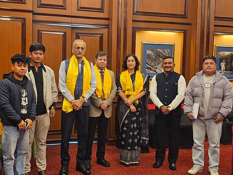 विभिन्न मुद्दों को लेकर वार्ताकार से अहम मुलाकात