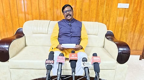 कैंपबेल बे पंचायत समिति के प्रमुख ई. एस. राजेश ने पोर्ट ब्लेयर में मीडिया कर्मियों को संबोधित करते हुए।